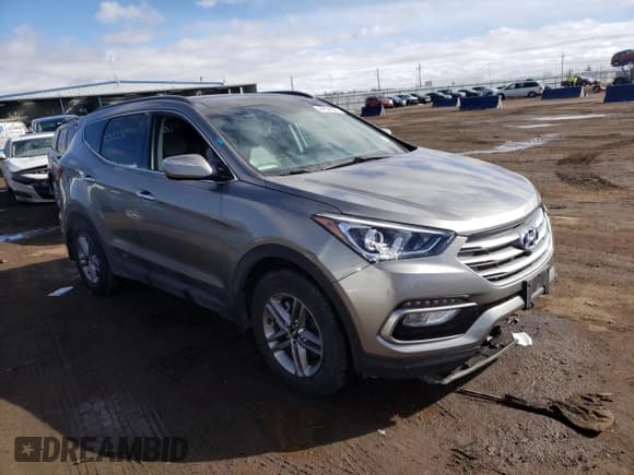 ✅ 2018 Hyundai Santa Fe 2.4L • VIN: 5XYZUDLB3JG514646 • Лот: 44624224. Опубликован ранее на Copart с пробегом 17 344 миль. Бесплатный доступ к архиву аукционных продаж из США и подробный отчёт об истории автомобиля на DreamBid. Изображение 4.