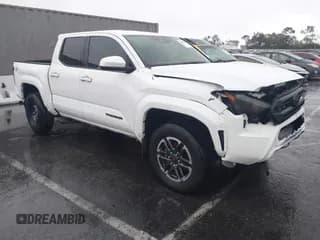✅ 2024 Toyota Tacoma SR5 • VIN: 3TMKB5FN0RM016843 • Lot: 43711359. Listed on IAAI with 11,686 mi. Free auction sales archive from the USA and detailed vehicle history report at DreamBid. Image 1.