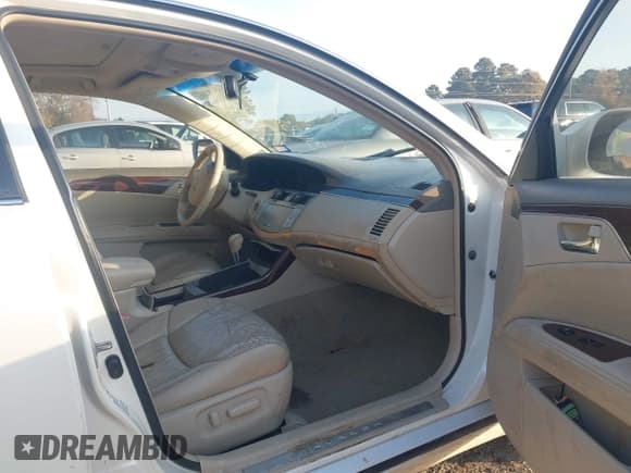 ✅ 2010 Toyota Avalon XLS • VIN: 4T1BK3DB5AU363884 • Lot: 43682934. Wystawiony na IAAI z przebiegiem 168 458 mil. Bezpłatny archiwum sprzedaży aukcyjnych z USA i szczegółowy raport historii pojazdu na DreamBid. Zdjęcie 5.