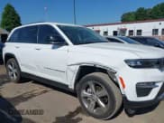 ✅ 2022 Jeep Grand Cherokee Limited • VIN: 1C4RJHBG3N8540707 • Lot: 42176048. Listed on IAAI with Not provided. Free auction sales archive from the USA and detailed vehicle history report at DreamBid. Image 17.