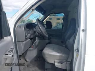 ✅ 2008 Ford Econoline Cargo Commercial • VIN: 1FTSS34LX8DA95633 • Лот: 43547601. Опубликован ранее на IAAI с пробегом 501 891 миль. Бесплатный доступ к архиву аукционных продаж из США и подробный отчёт об истории автомобиля на DreamBid. Изображение 5.