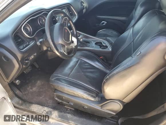 2016 Dodge Challenger SXT Plus z VIN 2C3CDZAG3GH201998, wystawiony jako Copart lot #87096895 z przebiegiem 128 701 mil mil oraz Czysty tytuł • Clean title. Historia ofert i sprzedaży dostępna na DreamBid. Obrazek 7.