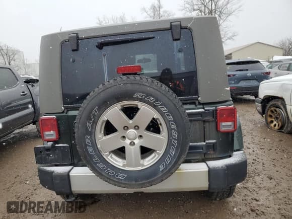 ✅ 2010 Jeep Wrangler Sahara • VIN: 1J4GA5D14AL195879 • Lot: 85555614. Listed on Copart with 86,782 mi. Free auction sales archive from the USA and detailed vehicle history report at DreamBid. Image 6.