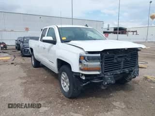 2018 Chevrolet Silverado 1500 LT z VIN 1GCRCREH4JZ339004, wystawiony jako IAAI lot #41882940 z przebiegiem 154 644 mil mil oraz . Historia ofert i sprzedaży dostępna na DreamBid. Obrazek 1.
