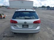 ✅ 2016 Volkswagen Golf TSI S • VIN: 3VWC17AU7GM521015 • Lot: 42628747. Listed on IAAI with 174,200 mi. Free auction sales archive from the USA and detailed vehicle history report at DreamBid. Image 17.