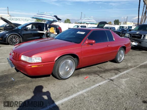 ✅ 1999 Cadillac Eldorado Touring • VIN: 1G6ET1293XU611368 • Лот: 82683114. Опубликован ранее на Copart с пробегом 126 178 миль. Бесплатный доступ к архиву аукционных продаж из США и подробный отчёт об истории автомобиля на DreamBid. Изображение 1.