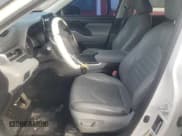 ✅ 2021 Toyota Highlander Hybrid LE • VIN: 5TDBBRCH1MS517562 • Лот: 87023555. Опубликован ранее на Copart с пробегом 110 637 миль. Бесплатный доступ к архиву аукционных продаж из США и подробный отчёт об истории автомобиля на DreamBid. Изображение 7.