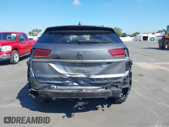 ✅ 2021 Volkswagen Atlas SE • VIN: 1V2WC2CA8MC213699 • Lot: 43491892. Listed on IAAI with 85,124 mi. Free auction sales archive from the USA and detailed vehicle history report at DreamBid. Image 16.