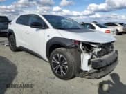 ✅ 2023 Subaru Solterra Premium • VIN: JTMABABA0PA023910 • Лот: 72095665. Опубликован ранее на Copart с пробегом 48 818 миль. Бесплатный доступ к архиву аукционных продаж из США и подробный отчёт об истории автомобиля на DreamBid. Изображение 4.