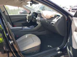 2020 Hyundai Sonata Limited с VIN 5NPEH4J27LH029072, выставлен на аукционе IAAI как лот 43088255 с пробегом 80 533 миль миль и . История ставок и продаж доступна на DreamBid. Изображение 5.