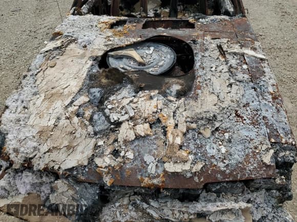 ✅ 1983 Ford Mustang • VIN: 1FABP28FXDF205939 • Лот: 52100115. Опубликован ранее на Copart с пробегом Не указан. Бесплатный доступ к архиву аукционных продаж из США и подробный отчёт об истории автомобиля на DreamBid. Изображение 11.