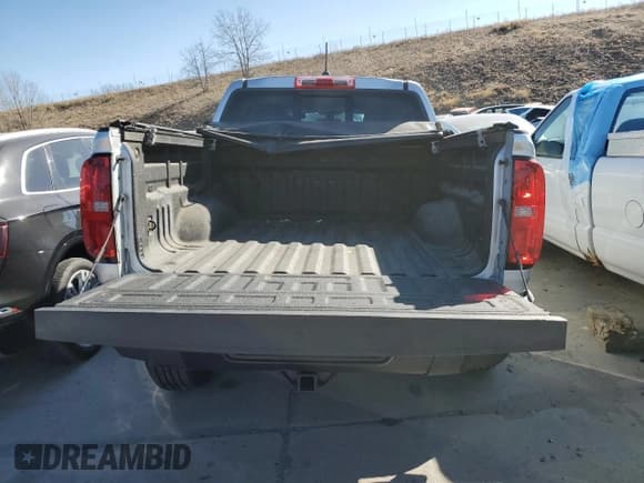 ✅ 2018 Chevrolet Colorado 4WD ZR2 • VIN: 1GCGTEEN3J1260590 • Лот: 43562765. Опубликован ранее на Copart с пробегом 50 783 миль. Бесплатный доступ к архиву аукционных продаж из США и подробный отчёт об истории автомобиля на DreamBid. Изображение 6.