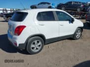✅ 2020 Chevrolet Trax LS • VIN: 3GNCJKSBXLL108211 • Lot: 43457223. Wystawiony na IAAI z przebiegiem 123 790 mil. Bezpłatny archiwum sprzedaży aukcyjnych z USA i szczegółowy raport historii pojazdu na DreamBid. Zdjęcie 4.