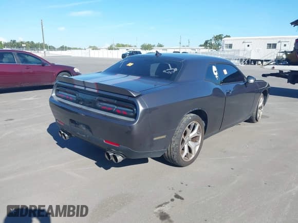 ✅ 2015 Dodge Challenger R/T Plus • VIN: 2C3CDZBTXFH740340 • Lot: 43302906. Wystawiony na IAAI z przebiegiem Nie podano. Bezpłatny archiwum sprzedaży aukcyjnych z USA i szczegółowy raport historii pojazdu na DreamBid. Zdjęcie 4.