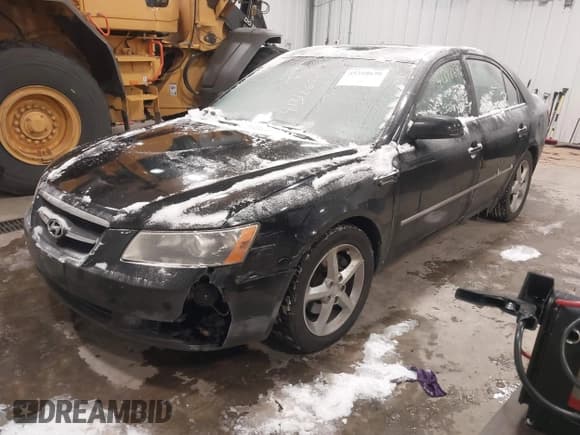 ✅ 2008 Hyundai Sonata SE • VIN: 5NPEU46F18H400497 • Лот: 41318670. Опубликован ранее на IAAI с пробегом 144 212 миль. Бесплатный доступ к архиву аукционных продаж из США и подробный отчёт об истории автомобиля на DreamBid. Изображение 2.