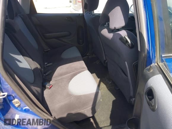 ✅ 2008 Honda Fit • VIN: JHMGD384X8S046137 • Lot: 42339287. Listed on IAAI with 212,266 mi. Free auction sales archive from the USA and detailed vehicle history report at DreamBid. Image 8.
