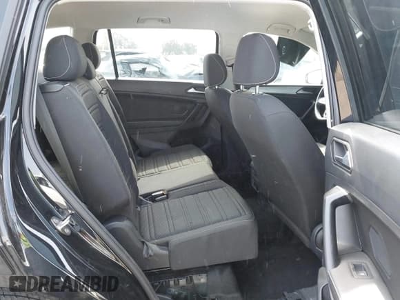 ✅ 2024 Volkswagen Tiguan S • VIN: 3VVRB7AX0RM055422 • Lot: 42344755. Listed on IAAI with 20,670 mi. Free auction sales archive from the USA and detailed vehicle history report at DreamBid. Image 8.