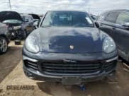 ✅ 2017 Porsche Cayenne GTS • VIN: WP1AD2A22HLA81676 • Lot: 50142495. Wystawiony na Copart z przebiegiem 88 742 mil. Bezpłatny archiwum sprzedaży aukcyjnych z USA i szczegółowy raport historii pojazdu na DreamBid. Zdjęcie 5.