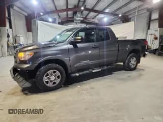 ✅ 2011 Toyota Tundra • VIN: 5TFUM5F19BX024214 • Lot: 93637815. Listed on Copart with 137,062 mi. Free auction sales archive from the USA and detailed vehicle history report at DreamBid. Image 1.