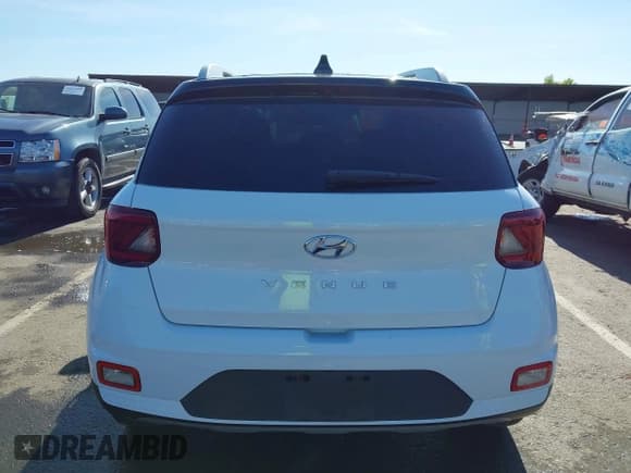 ✅ 2022 Hyundai Venue Limited • VIN: KMHRC8A38NU137933 • Lot: 42254522. Listed on IAAI with 72,596 mi. Free auction sales archive from the USA and detailed vehicle history report at DreamBid. Image 17.
