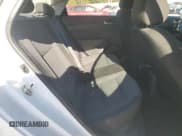 ✅ 2018 Hyundai Accent SE • VIN: 3KPC24A33JE031193 • Lot: 89633985. Wystawiony na Copart z przebiegiem 121 213 mil. Bezpłatny archiwum sprzedaży aukcyjnych z USA i szczegółowy raport historii pojazdu na DreamBid. Zdjęcie 10.