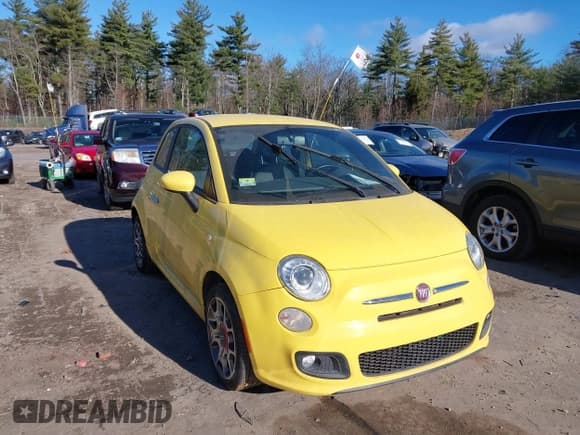 ✅ 2012 FIAT 500 Sport • VIN: 3C3CFFBRXCT383922 • Lot: 43728894. Wystawiony na IAAI z przebiegiem 67 240 mil. Bezpłatny archiwum sprzedaży aukcyjnych z USA i szczegółowy raport historii pojazdu na DreamBid. Zdjęcie 1.