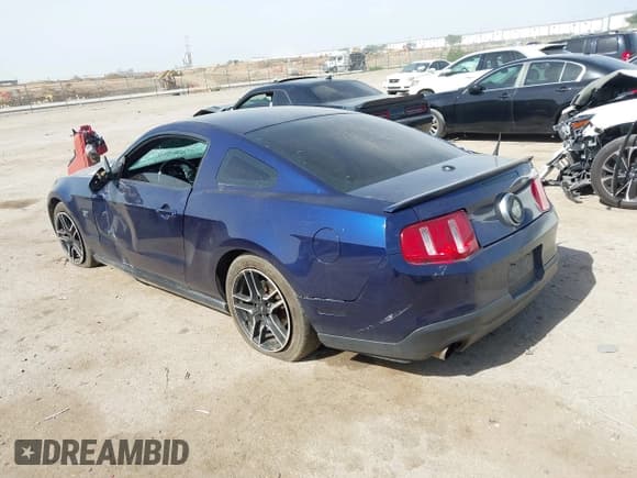 ✅ 2010 Ford Mustang GT • VIN: 1ZVBP8CH4A5135262 • Лот: 42248710. Опубликован ранее на IAAI с пробегом 170 583 миль. Бесплатный доступ к архиву аукционных продаж из США и подробный отчёт об истории автомобиля на DreamBid. Изображение 3.