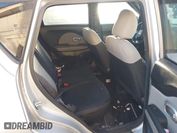 ✅ 2015 Kia Soul • VIN: KNDJN2A27F7806970 • Lot: 43477659. Listed on IAAI with 125,421 mi. Free auction sales archive from the USA and detailed vehicle history report at DreamBid. Image 8.