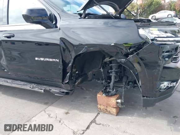 2023 Chevrolet Suburban LT с VIN 1GNSKCKDXPR457822, выставлен на аукционе IAAI как лот 43109746 с пробегом 83 897 миль миль и . История ставок и продаж доступна на DreamBid. Изображение 6.