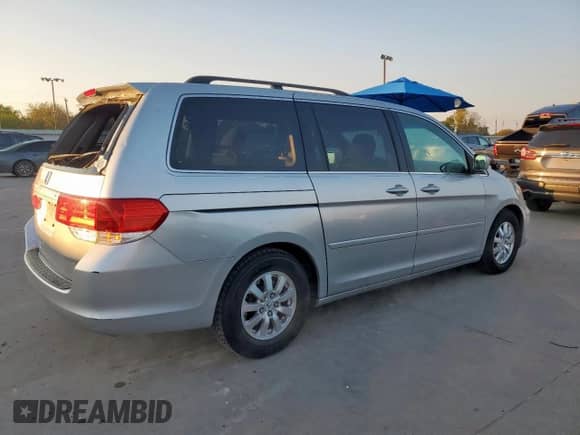 2010 Honda Odyssey EX с VIN 5FNRL3H55AB065929, выставлен на аукционе Copart как лот 84702455 с пробегом 197 441 миль миль и Чистый • Clean title. История ставок и продаж доступна на DreamBid. Изображение 3.
