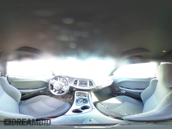 ✅ 2019 Dodge Challenger R/T • VIN: 2C3CDZBT1KH539050 • Lot: 43029983. Wystawiony na Copart z przebiegiem 47 505 mil. Bezpłatny archiwum sprzedaży aukcyjnych z USA i szczegółowy raport historii pojazdu na DreamBid. Zdjęcie 13.