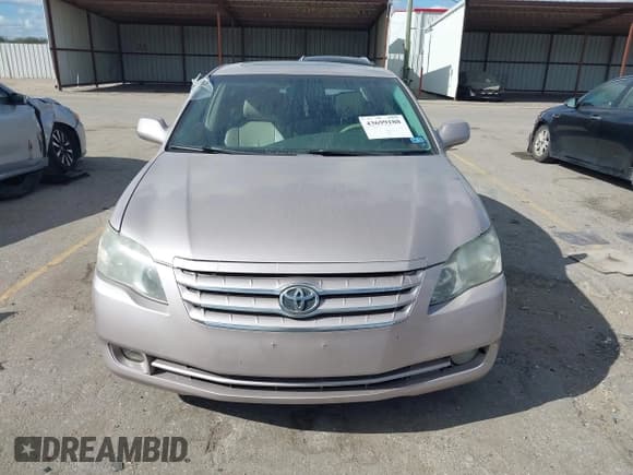 ✅ 2006 Toyota Avalon Limited • VIN: 4T1BK36BX6U160543 • Lot: 43699188. Wystawiony na IAAI z przebiegiem 228 471 mil. Bezpłatny archiwum sprzedaży aukcyjnych z USA i szczegółowy raport historii pojazdu na DreamBid. Zdjęcie 11.