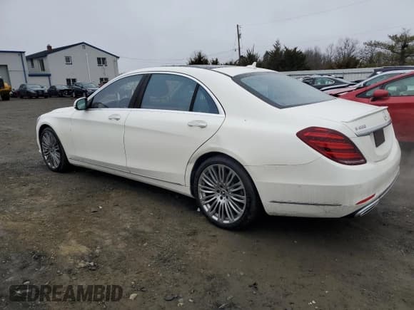 ✅ 2020 Mercedes-Benz S 560 • VIN: W1KUG8GB1LA586277 • Лот: 42551605. Опубликован ранее на Copart с пробегом 111 984 миль. Бесплатный доступ к архиву аукционных продаж из США и подробный отчёт об истории автомобиля на DreamBid. Изображение 2.