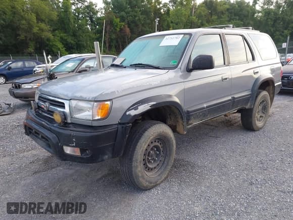 ✅ 2000 Toyota 4Runner Limited • VIN: JT3HN87R5Y0303363 • Lot: 42752782. Listed on IAAI with 308,483 mi. Free auction sales archive from the USA and detailed vehicle history report at DreamBid. Image 2.