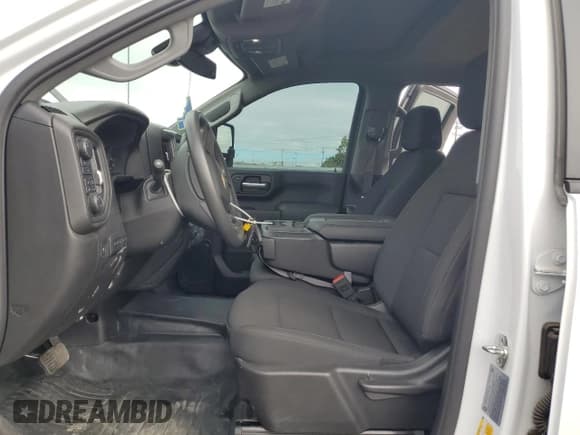 ✅ 2025 Chevrolet Silverado 3500 • VIN: 1GC4KSEY8SF109635 • Lot: 82003885. Listed on Copart with 12,357 mi. Free auction sales archive from the USA and detailed vehicle history report at DreamBid. Image 7.