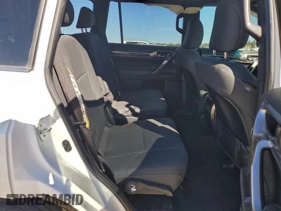 ✅ 2023 Lexus GX 460 Premium • VIN: JTJAM7BX7P5356015 • Lot: 95340455. Wystawiony na Copart z przebiegiem 37 757 mil. Bezpłatny archiwum sprzedaży aukcyjnych z USA i szczegółowy raport historii pojazdu na DreamBid. Zdjęcie 11.