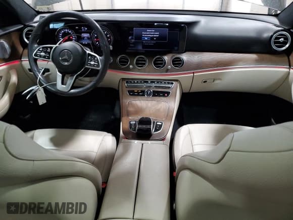 ✅ 2019 Mercedes-Benz E 450 • VIN: WDDZH6JB9KA532482 • Lot: 89017175. Listed on Copart with 57,875 mi. Free auction sales archive from the USA and detailed vehicle history report at DreamBid. Image 8.