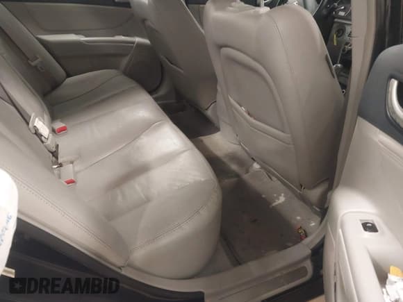 ✅ 2008 Hyundai Sonata SE • VIN: 5NPEU46F18H400497 • Лот: 41318670. Опубликован ранее на IAAI с пробегом 144 212 миль. Бесплатный доступ к архиву аукционных продаж из США и подробный отчёт об истории автомобиля на DreamBid. Изображение 8.