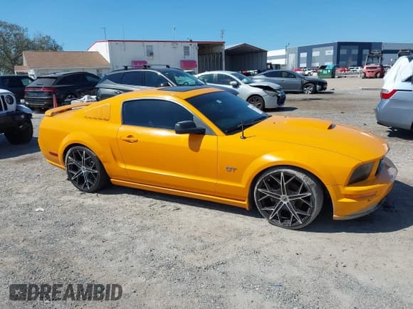 ✅ 2008 Ford Mustang GT Deluxe • VIN: 1ZVHT82H885149991 • Lot: 41659094. Listed on IAAI with 140,534 mi. Free auction sales archive from the USA and detailed vehicle history report at DreamBid. Image 12.