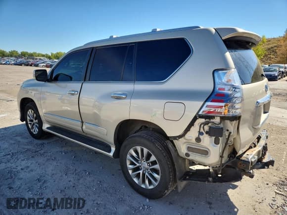 ✅ 2016 Lexus GX 460 Luxury • VIN: JTJJM7FX2G5140826 • Lot: 81917545. Wystawiony na Copart z przebiegiem 140 929 mil. Bezpłatny archiwum sprzedaży aukcyjnych z USA i szczegółowy raport historii pojazdu na DreamBid. Zdjęcie 2.