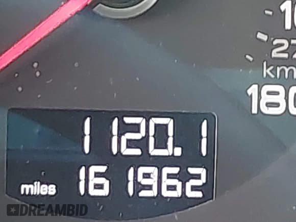 ✅ 2015 Audi Q7 Premium Plus • VIN: WA1LGAFE6FD018404 • Lot: 43781827. Wystawiony na IAAI z przebiegiem 161 962 mil. Bezpłatny archiwum sprzedaży aukcyjnych z USA i szczegółowy raport historii pojazdu na DreamBid. Zdjęcie 15.