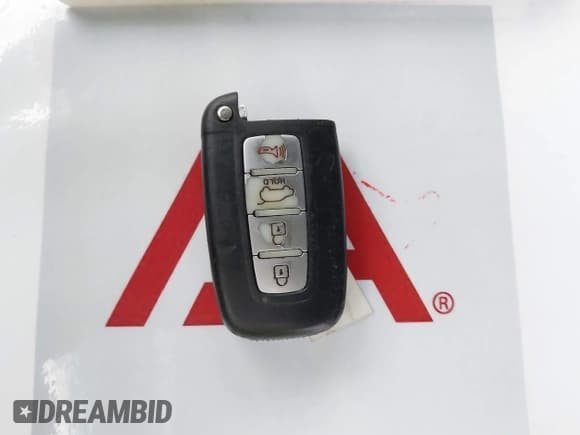 ✅ 2012 Kia Sorento EX • VIN: 5XYKU4A20CG209015 • Lot: 43748458. Listed on IAAI with 144,112 mi. Free auction sales archive from the USA and detailed vehicle history report at DreamBid. Image 11.