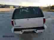 2005 Chevrolet Blazer LS z VIN 1GNDT13X35K120000, wystawiony jako Copart lot #87129694 z przebiegiem Nie podano mil oraz Czysty tytuł • Clean title. Historia ofert i sprzedaży dostępna na DreamBid. Obrazek 6.