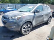 ✅ 2014 Hyundai Tucson SE • VIN: KM8JUCAG1EU937716 • Lot: 42695573. Wystawiony na IAAI z przebiegiem Nie podano. Bezpłatny archiwum sprzedaży aukcyjnych z USA i szczegółowy raport historii pojazdu na DreamBid. Zdjęcie 2.