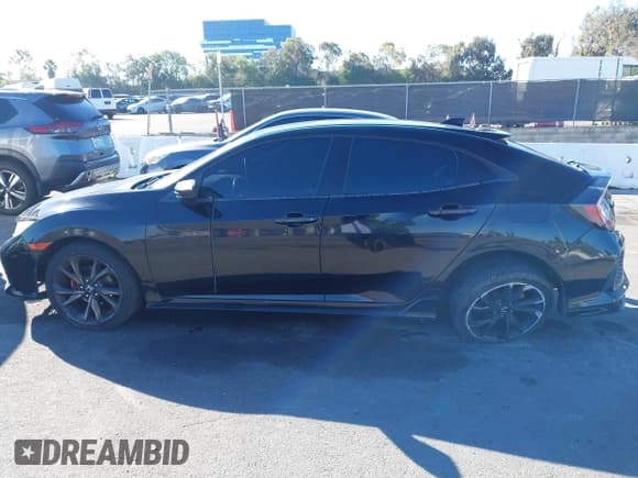 ✅ 2018 Honda Civic Sport • VIN: SHHFK7H45JU432296 • Лот: 43469867. Опубликован ранее на IAAI с пробегом 84 786 миль. Бесплатный доступ к архиву аукционных продаж из США и подробный отчёт об истории автомобиля на DreamBid. Изображение 14.