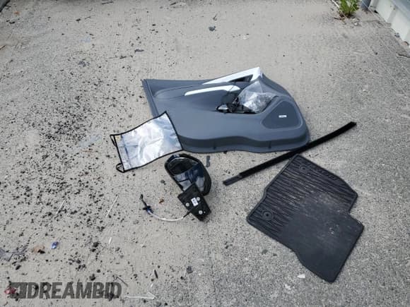 ✅ 2019 Chevrolet Bolt EV Premier • VIN: 1G1FZ6S0XK4134289 • Lot: 53609894. Wystawiony na Copart z przebiegiem 7 855 mil. Bezpłatny archiwum sprzedaży aukcyjnych z USA i szczegółowy raport historii pojazdu na DreamBid. Zdjęcie 12.