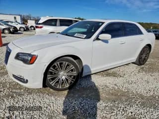 ✅ 2014 Chrysler 300 S • VIN: 2C3CCABG5EH141996 • Lot: 96699365. Listed on Copart with 194,480 mi. Free auction sales archive from the USA and detailed vehicle history report at DreamBid. Image 1.