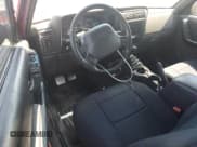 ✅ 1999 Jeep Cherokee Sport • VIN: 1J4FF67S8XL515799 • Lot: 82172165. Wystawiony na Copart z przebiegiem 298 346 mil. Bezpłatny archiwum sprzedaży aukcyjnych z USA i szczegółowy raport historii pojazdu na DreamBid. Zdjęcie 8.