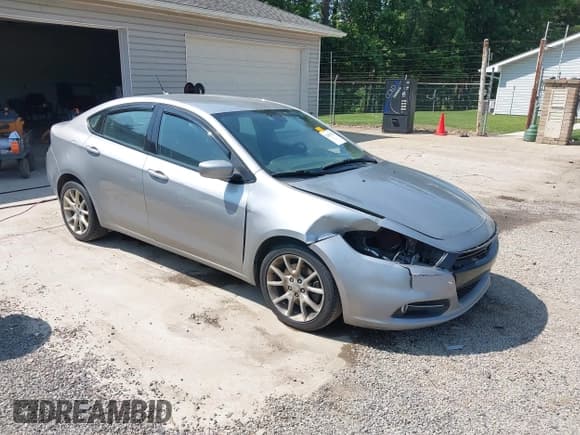 ✅ 2015 Dodge Dart SXT • VIN: 1C3CDFBB5FD213311 • Lot: 42401420. Listed on IAAI with 209,771 mi. Free auction sales archive from the USA and detailed vehicle history report at DreamBid. Image 1.