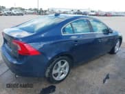✅ 2012 Volvo S60 T5 • VIN: YV1622FS1C2057349 • Lot: 43264522. Wystawiony na IAAI z przebiegiem 175 187 mil. Bezpłatny archiwum sprzedaży aukcyjnych z USA i szczegółowy raport historii pojazdu na DreamBid. Zdjęcie 4.